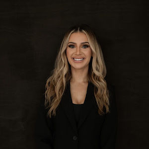 Meet your Posher, Deanna